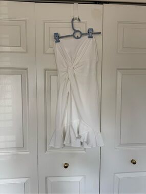 lillianne off shoulder midi dress white Lillianne Off-Shoulder Midi Dress White